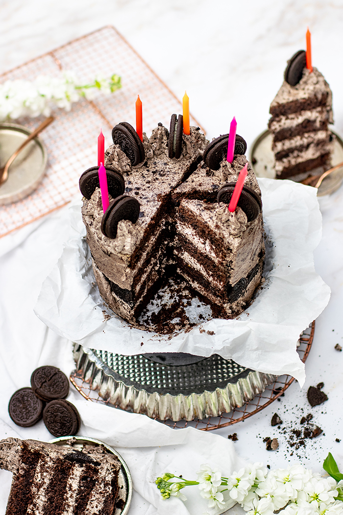 Cookies and Cream Fault Line Cake