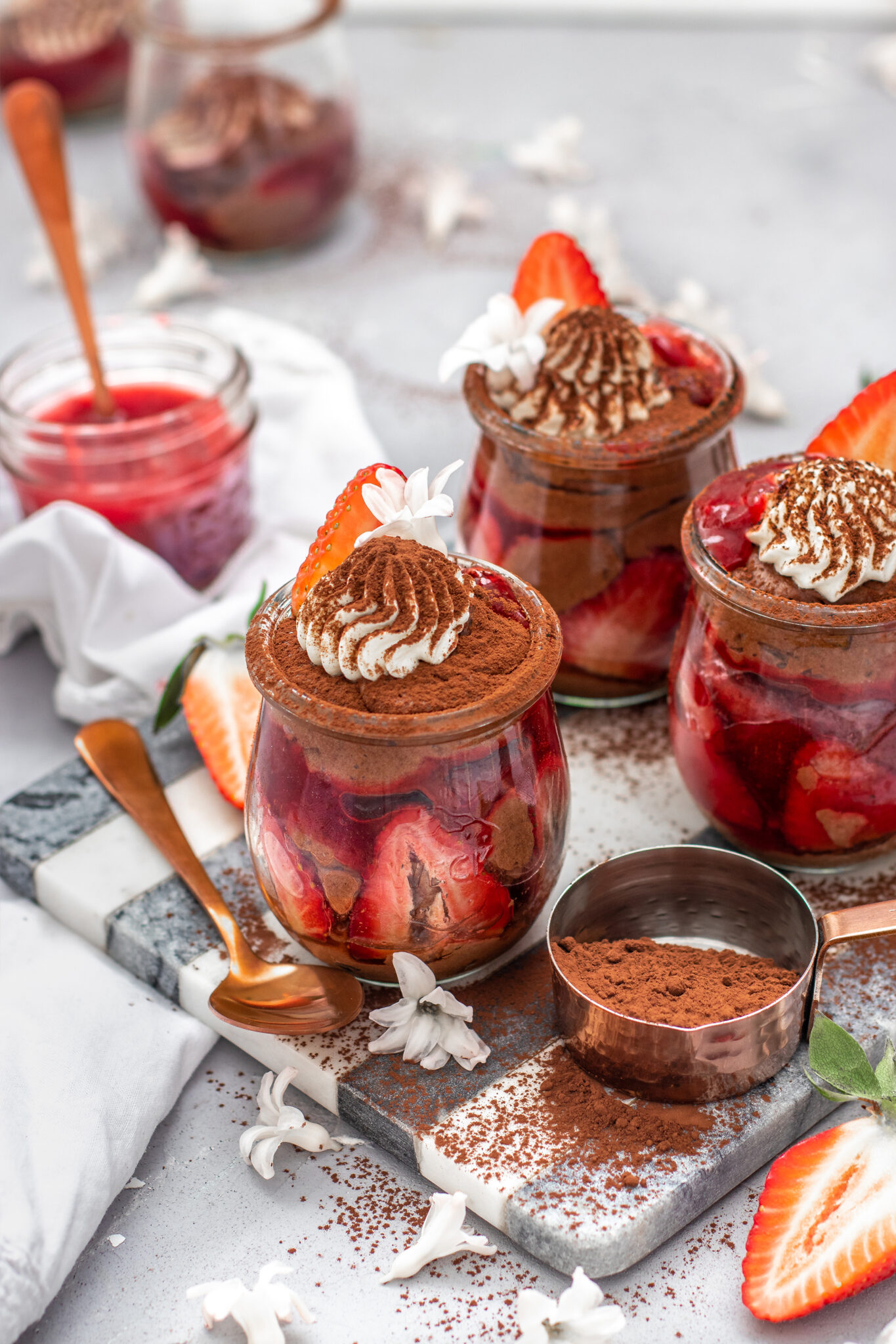 Schokoladen Mousse mit Roter Grütze - KüchenDeern