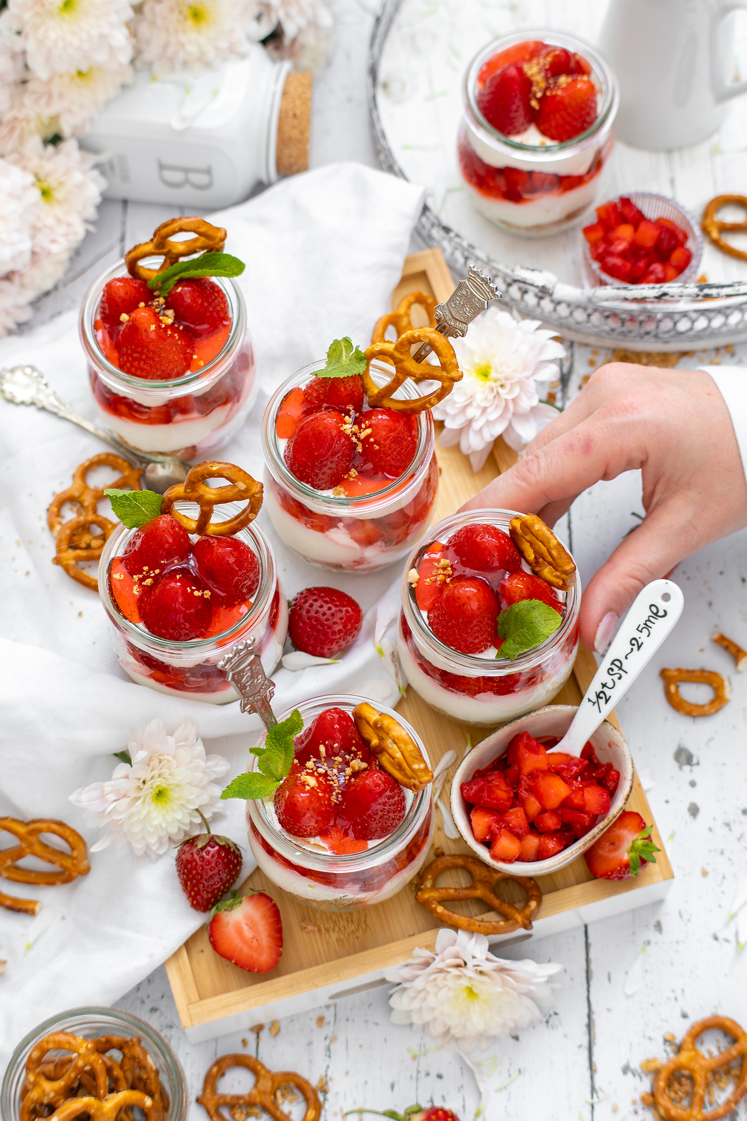 Erdbeer Brezel Dessert im Glas